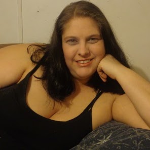 Michelle Hickman Photo 31