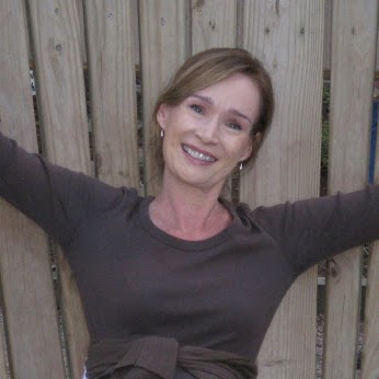 Gretchen Moore Photo 37