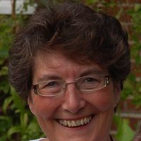 Dorothy Hutchinson Photo 19