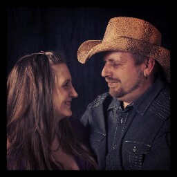 Amanda Farmer Photo 28