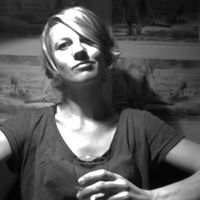 Sarah Sander Photo 37