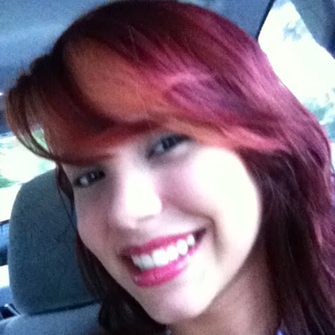 Melanie Roman Photo 37