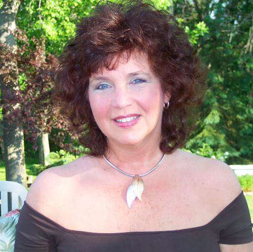 Sandra Burns Photo 35