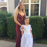 Abigail Clark Photo 9