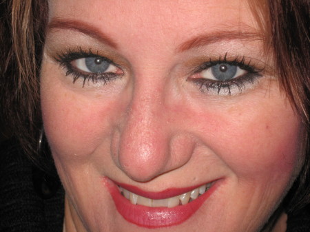 Debra Lynch Photo 26