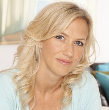 Agnes Lewis Photo 32