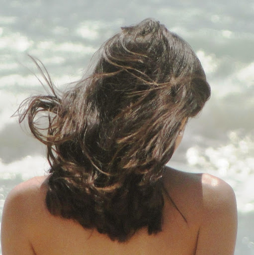 Larissa Miranda Photo 10