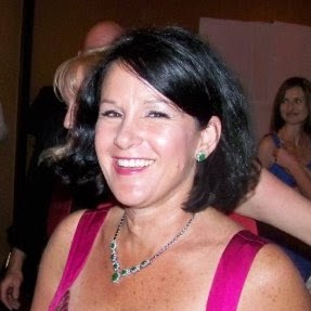 Janelle Robbins Photo 13