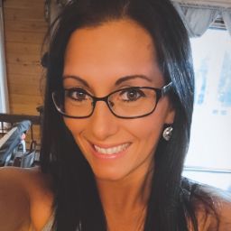 Danielle Devaney Photo 3