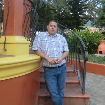 Noel Estrada Photo 10