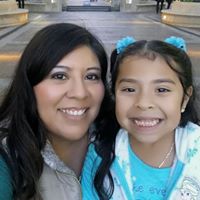 Cynthia Flores Photo 25