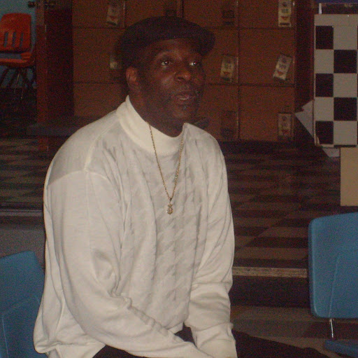 Clinton Taylor Photo 37