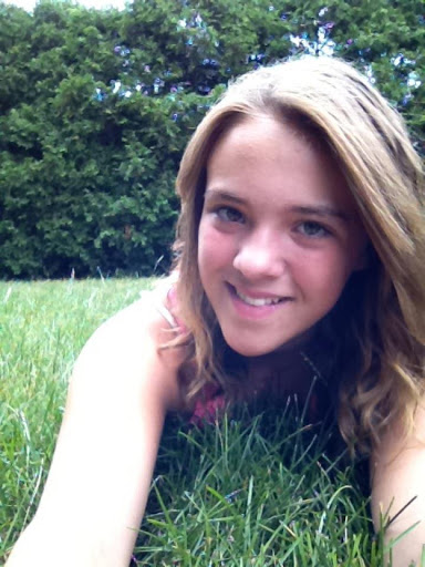 Julia Pearson Photo 19