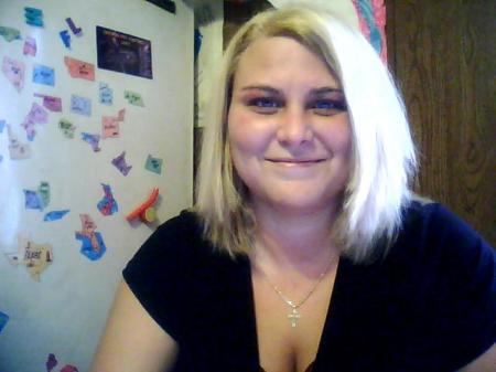 Shelly Brown Photo 23