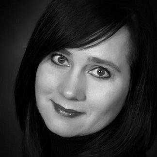 Lisa Schofield Photo 34