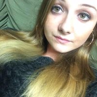 Emily Keating Photo 28