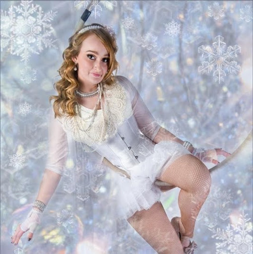 Natasha Miller Photo 42