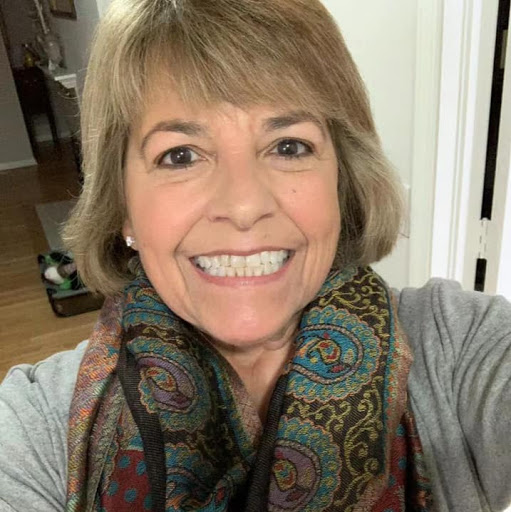 Julie Bradley Photo 31