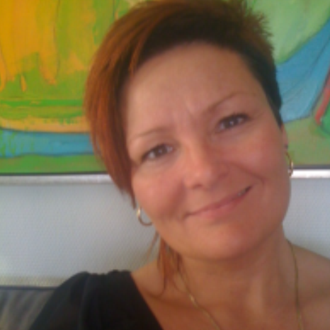 Jeanette Larsen Photo 16