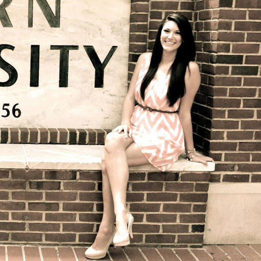 Laura Lusk Photo 14