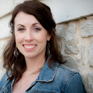 Nicole Wilkinson Photo 27