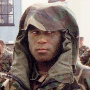 Derrick Harvey Photo 9