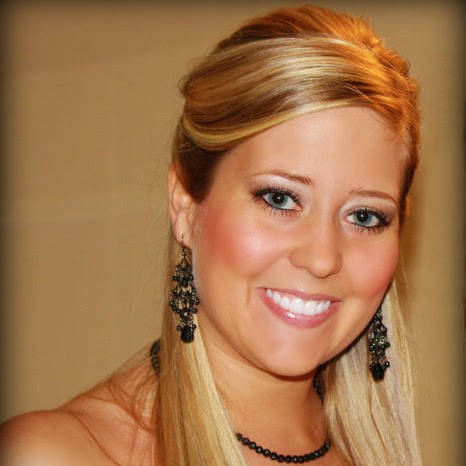Julia Bowen Photo 10