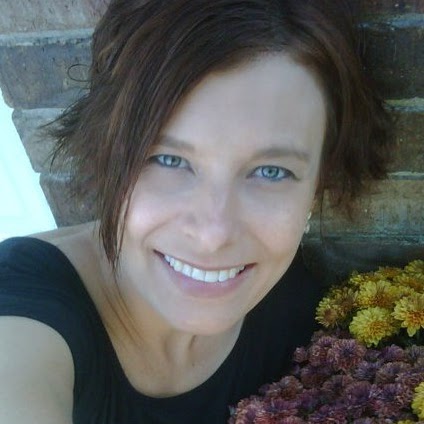 Amy Little Photo 10