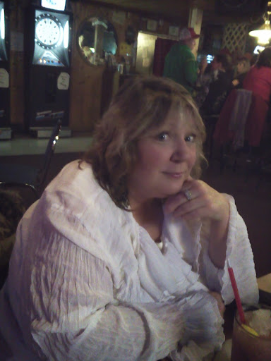 Debra Ruiz Photo 30