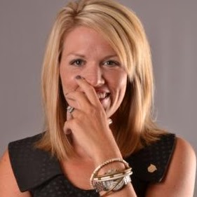 Nicole Curtis Photo 10
