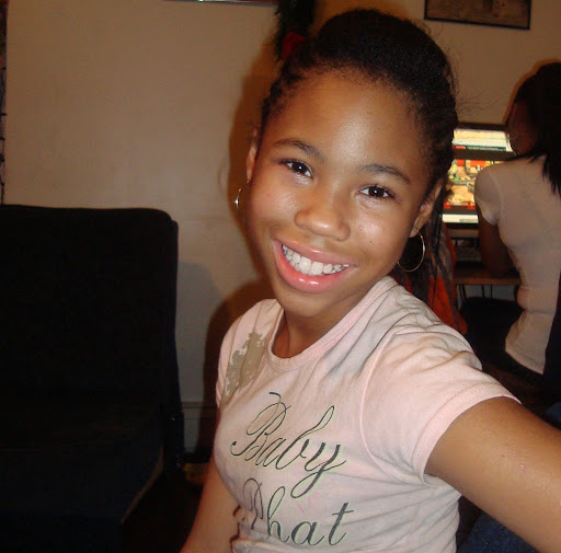 Clarissa Davis Photo 16