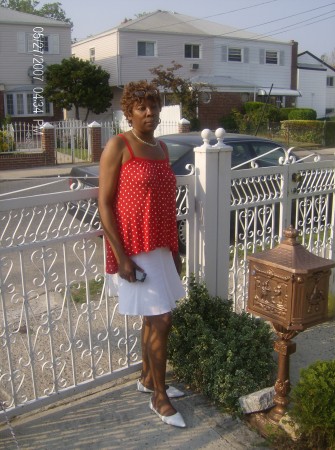 Sandra Bailey Photo 32