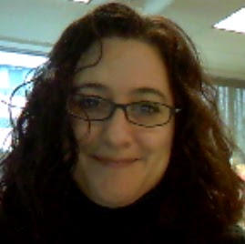 Suzanne May Photo 6