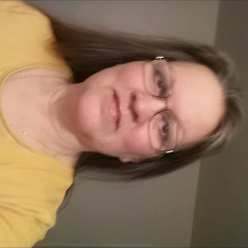 Laura Parks Photo 31