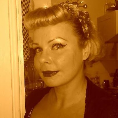 Joanne Cartwright Photo 11