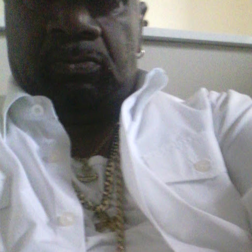 Keith Elliott Photo 18