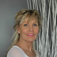 Toni Mcconnell Photo 26