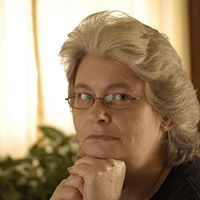 Helen Howard Photo 25