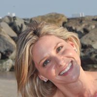 Jennifer Foley Photo 47