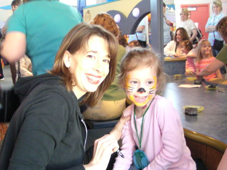 Jennifer Larson Photo 13