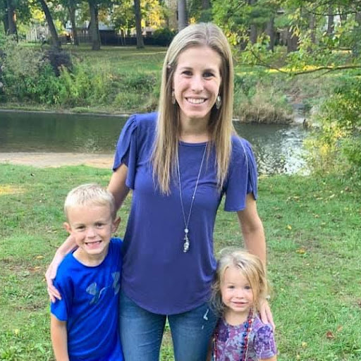 Andrea Lewis Photo 35