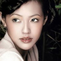Julie Wu Photo 7