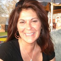 Renee Adams Photo 16