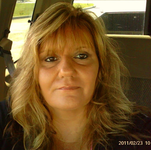 Dee Miller Photo 25