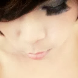 Angela Yang Photo 8