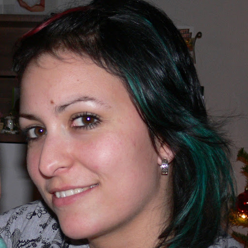 Julia Franke Photo 11