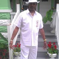 Raymond Giles Photo 21