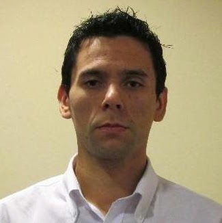 Roberto Solis Photo 54