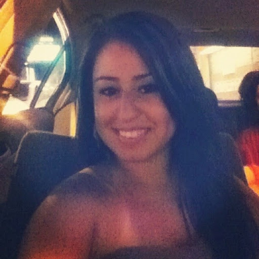 Lisette Garcia Photo 36