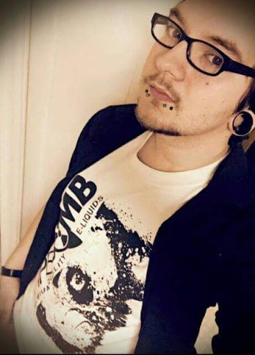 Aaron Cheek Photo 23